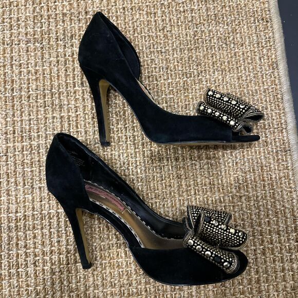 Betsey Johnson Glendah Black Velvet Gold Embellished Bow Peep Toe Heels - Picture 3 of 4